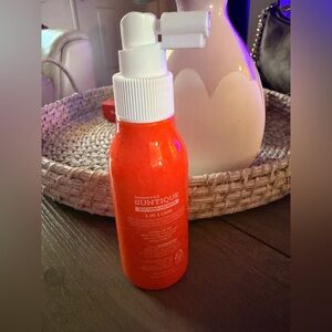 Suntique - Sun & Treatment, 3 in-1-care